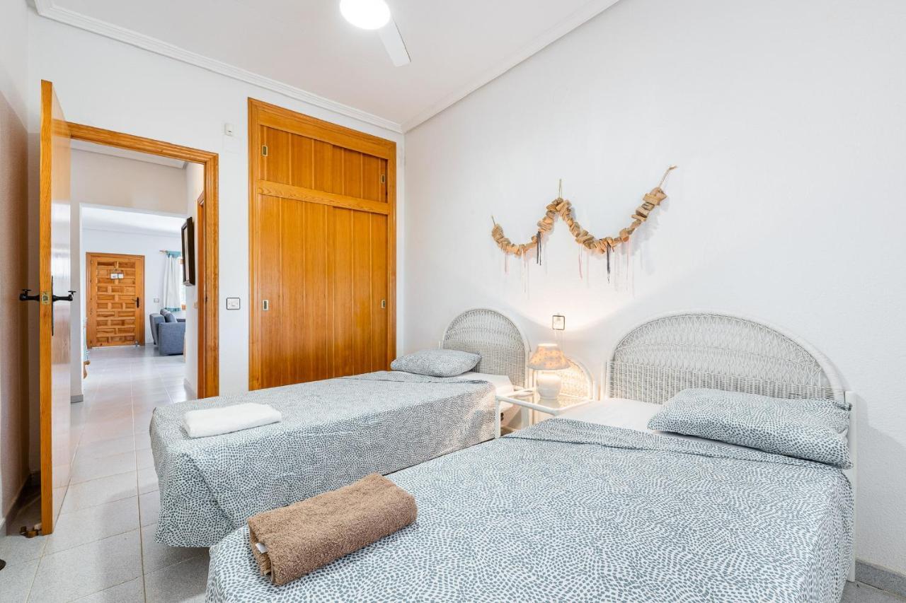 Chalet Mayor Zenia Beach Орихуела Екстериор снимка