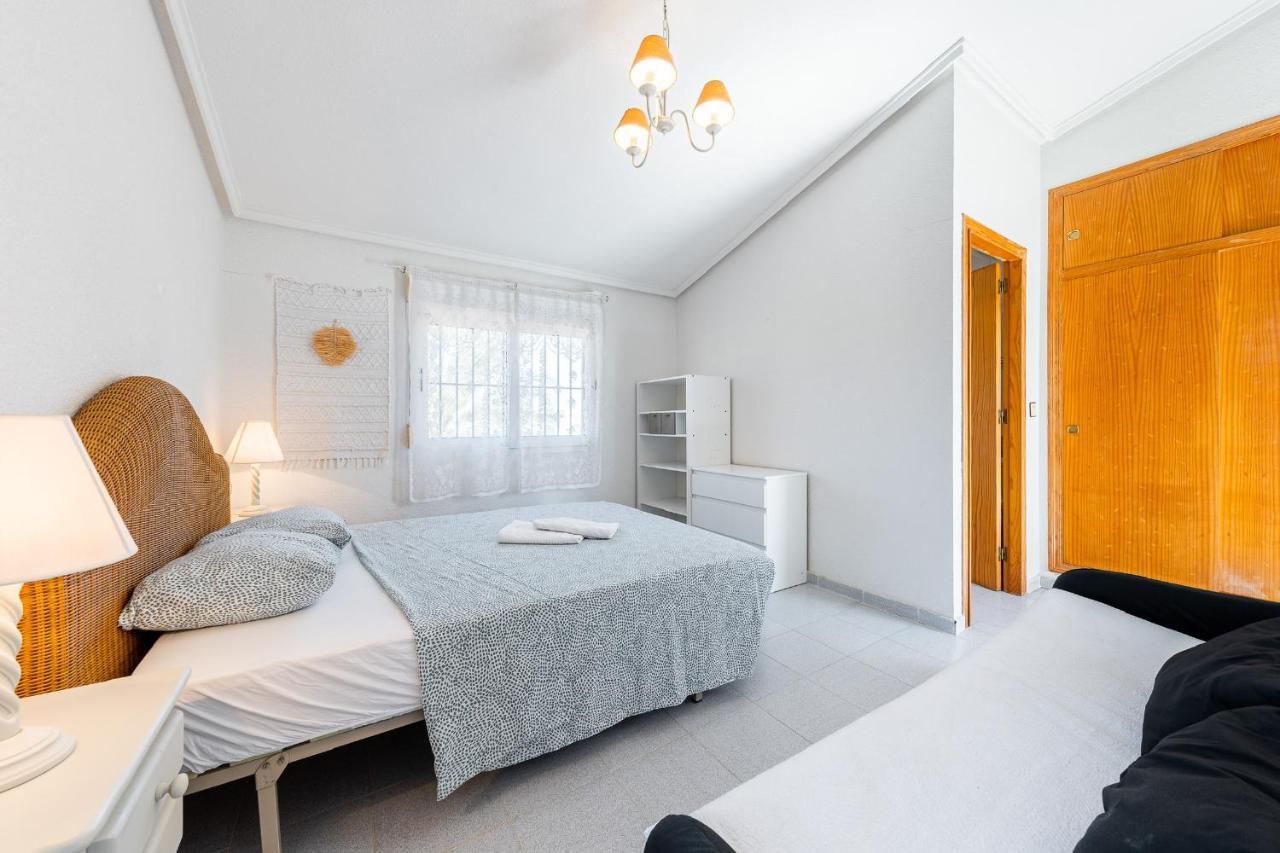 Chalet Mayor Zenia Beach Орихуела Екстериор снимка