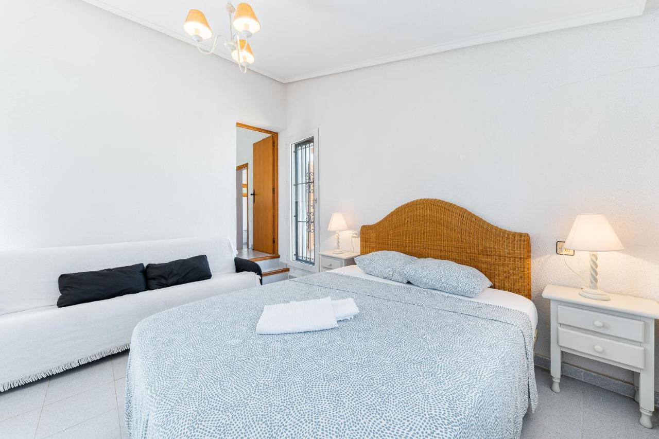Chalet Mayor Zenia Beach Орихуела Екстериор снимка