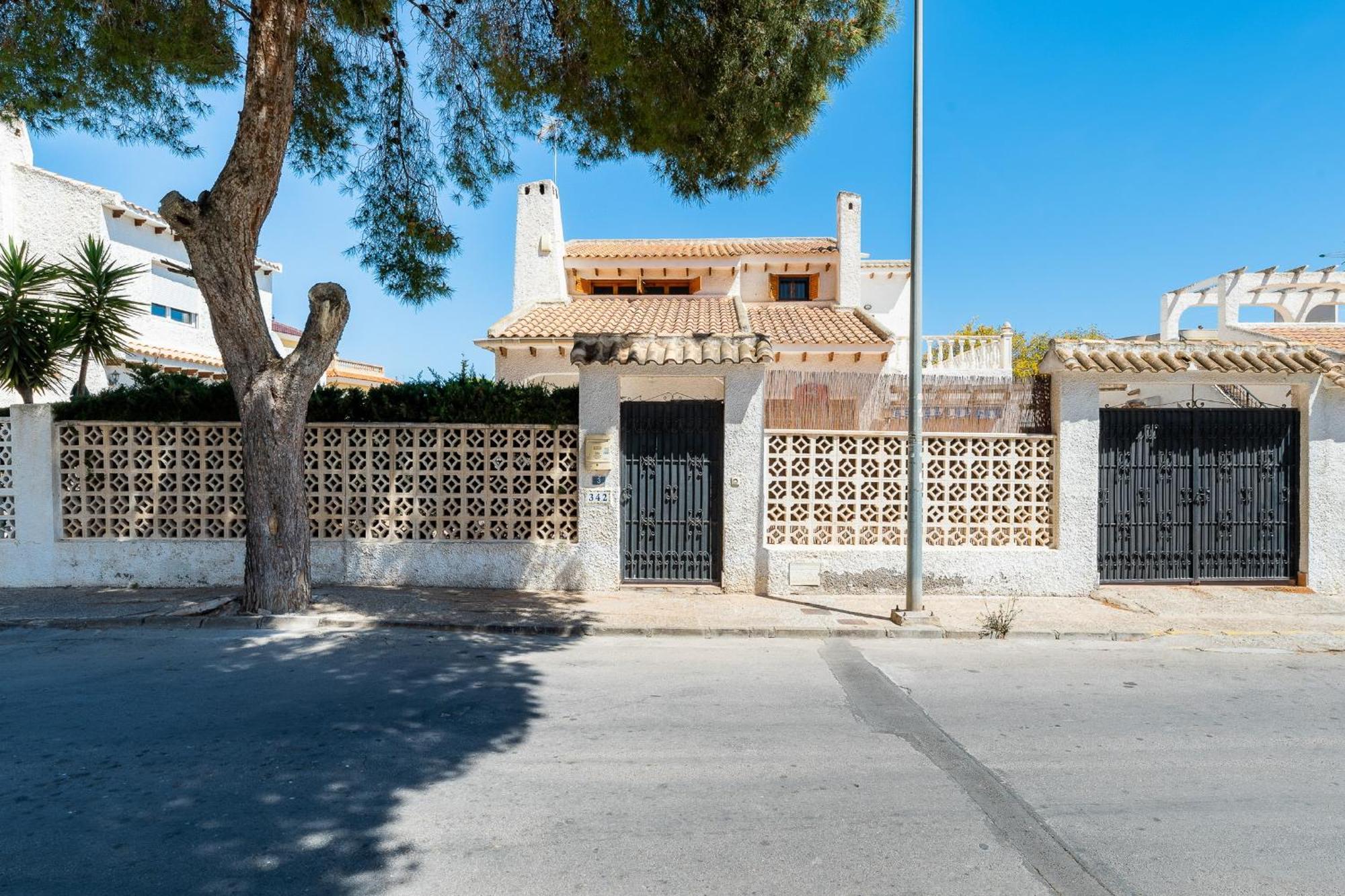 Chalet Mayor Zenia Beach Орихуела Екстериор снимка